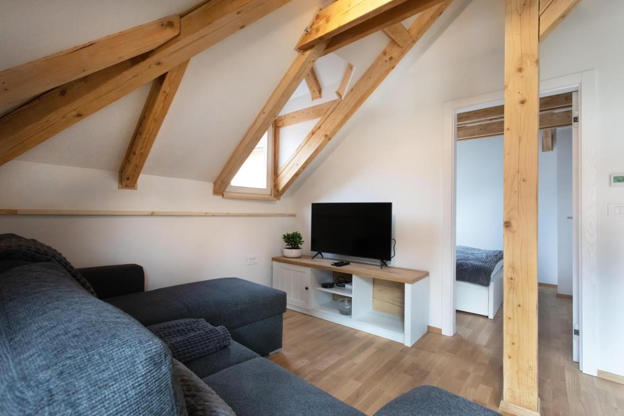 Bright & Spacious Loft In The Heart Of Old Town *
